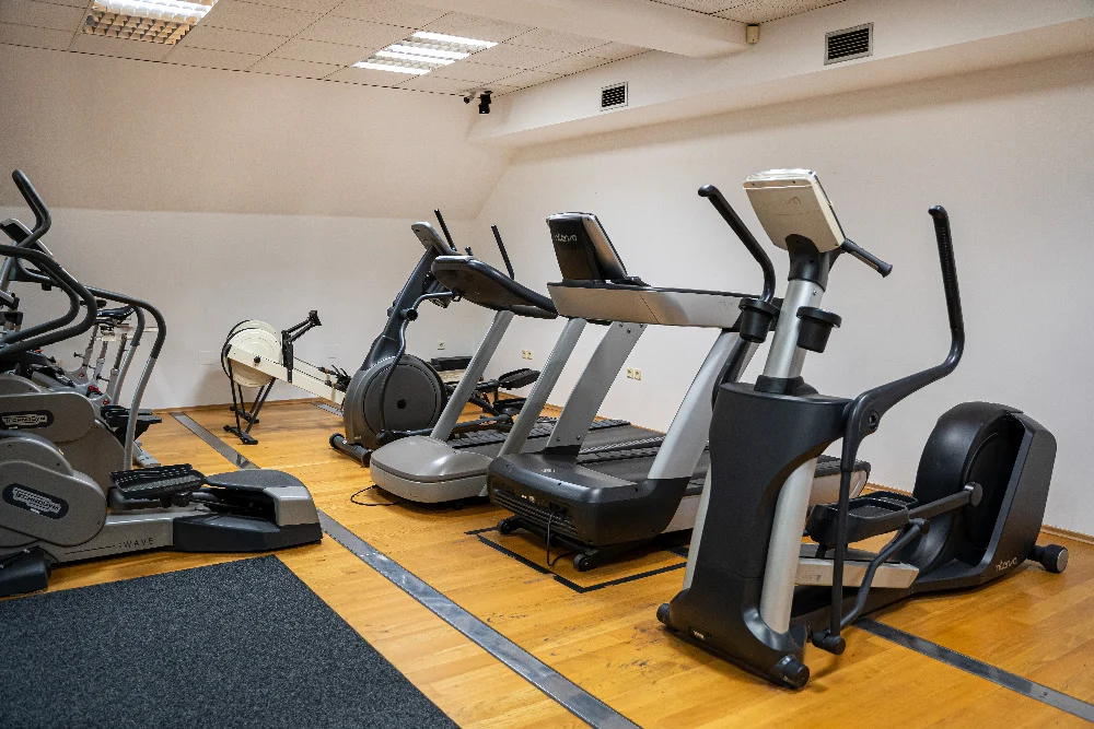 posilovna-fitcentrum-na-tribune.webp