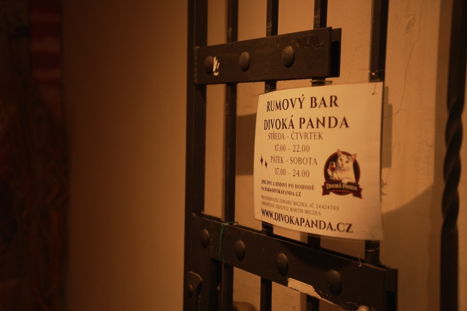 divoka-panda-rumovy-bar-olomouc.JPG